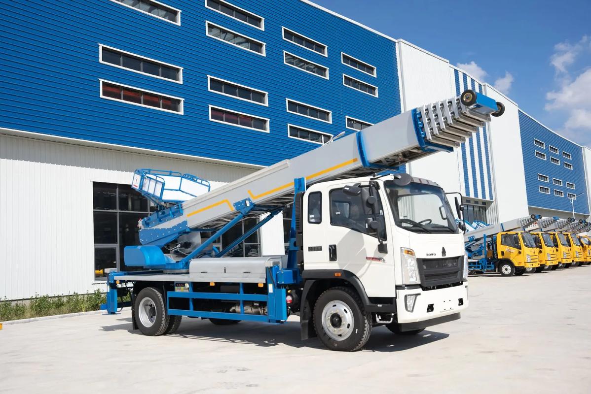 宿州埇桥出租云梯车高空作业车 建筑垃圾搬运